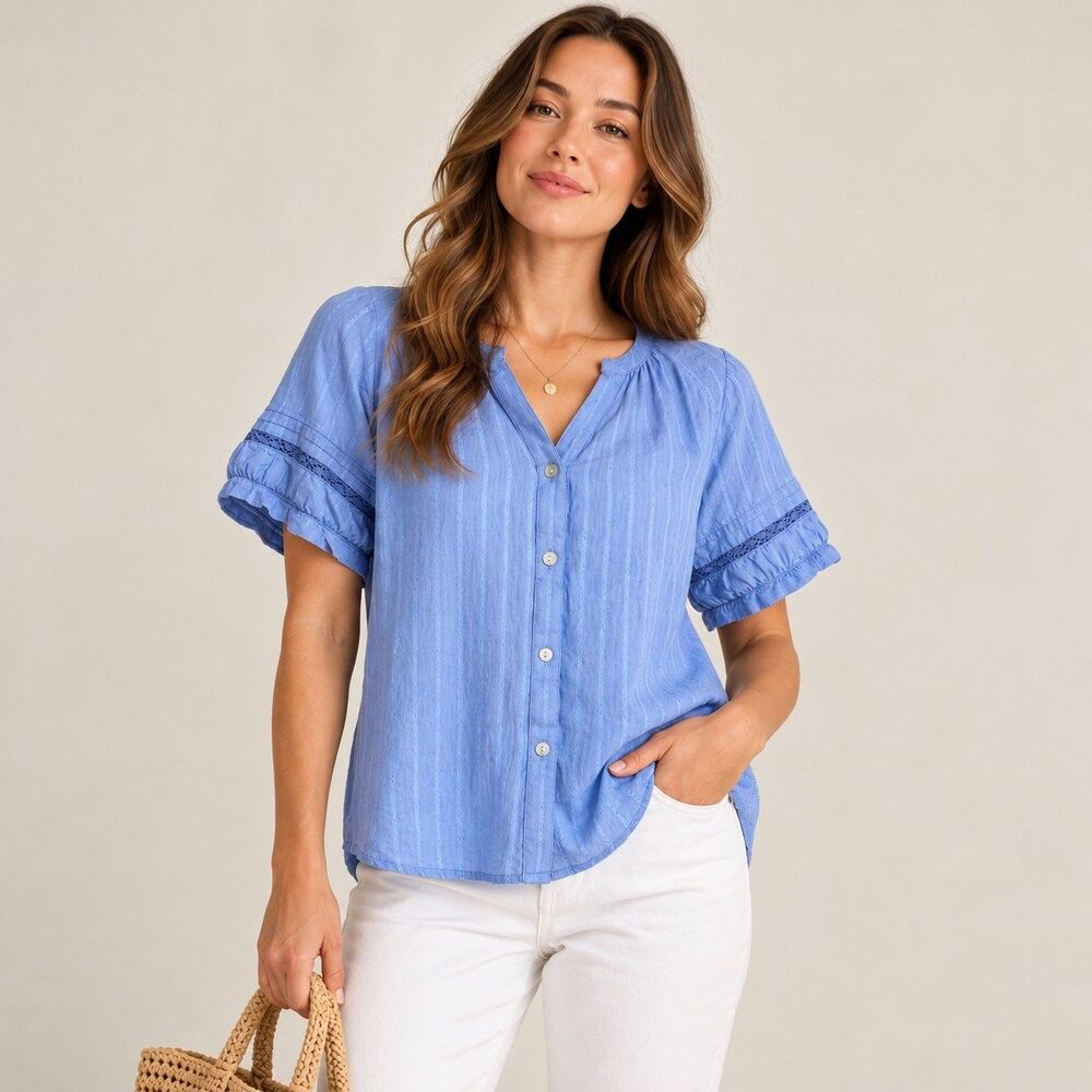 beachlunchlounge Women's Blue/White Striped Collared Button-Up Woven S